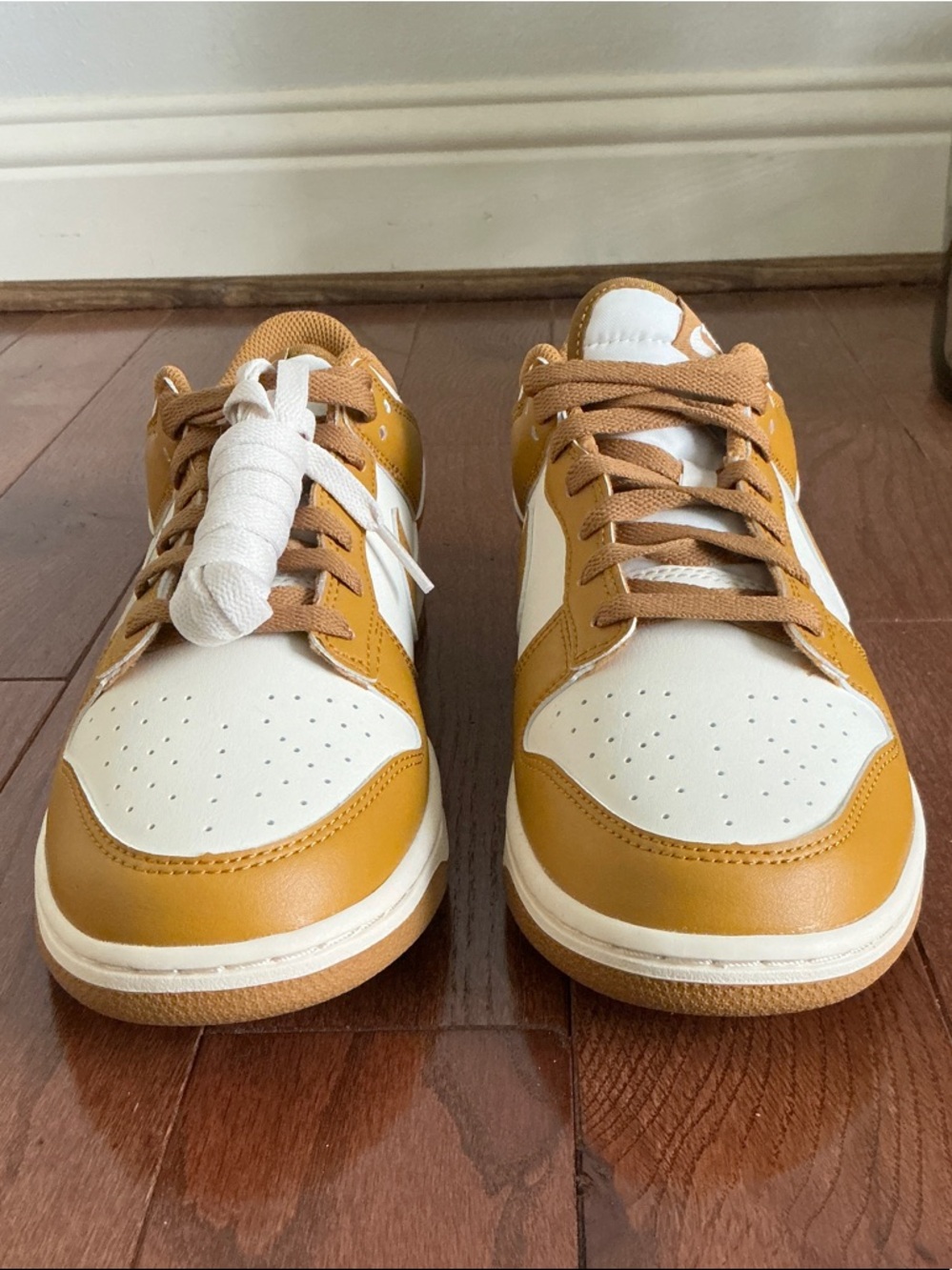 Nike Mens Dunk Low Retro Pale Ivory/Wheat-Pale Ivory (HF5441 108) - 9.5 - NWOB - Picture 1 of 7
